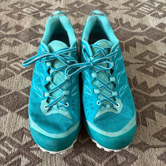 La Sportiva Women's Teal Athletic Shoes - Picture 3 of 8